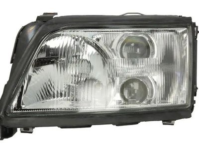 Левая фара Audi 100 1991-1994 4A0941029