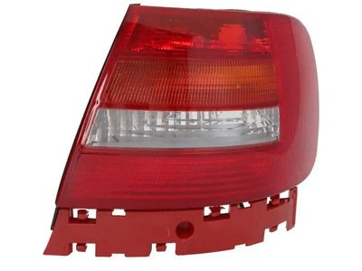 Правий Ліхтар Audi A4 B5 1999-2000 8D0945096G