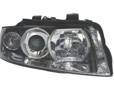 Права фара Audi A4 B6 2001-2004 8E0941030C
