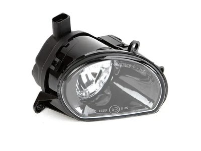 Левая Противотуманка  Audi Q7 2006-2010 Дорестайлинг 8P0941699A