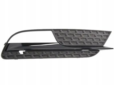 Решітка в бампер права Audi A5 B8 2012-2016, 8T0807682H01C крім S-line