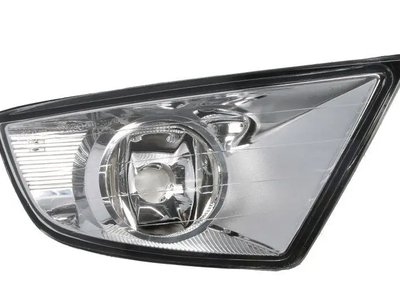 Правая  Противотуманка   Ford Mondeo 2004-2007 3S7115K205AE