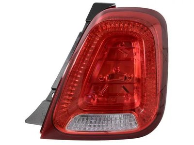 Правый Фонарь Fiat 500 2015-2019 LLL411