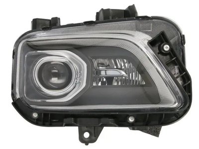 Правая фара  Hyundai Kona 2017-2021 Галоген Led 92102J9100