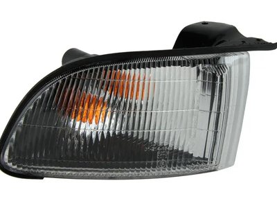 Правый поворот Mitsubishi Galant Европа 1997-2003 MR442352