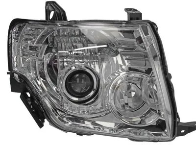 Права фара Mitsubishi Pajero 2007-2014 Ксенон 8301A894