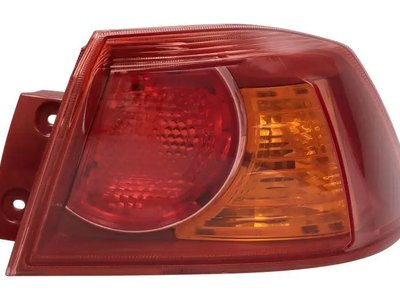 Правий Ліхтар Mitsubishi Lancer 10 2008-2010 8330A110