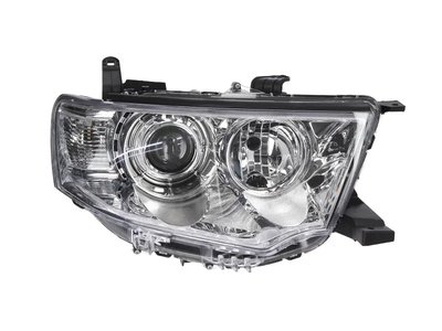 Права фара Mitsubishi Pajero Sport 2009-2015 Галоген 8301C404