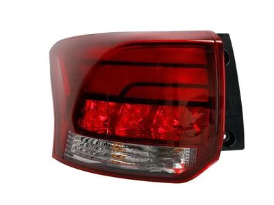 Лівий Ліхтар Mitsubishi Outlander 2015-2018 Крім Xl 8330B173