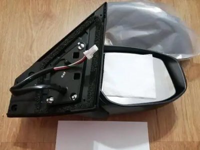 Зеркало Правое Nissan Sentra 2011-2016 5 Pin 963733Th3A