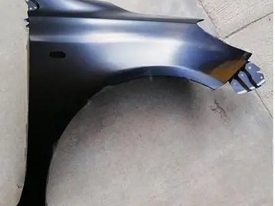 Крыло правое Nissan Sunny N17 2011-