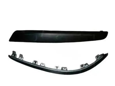 Правый Молдинг заднего бампера Opel Astra H Хетчбек 2004- 1404787
