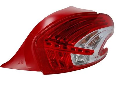 Правий Ліхтар Peugeot 208 2012-2015 9672628380