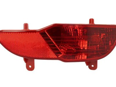 Правая  Противотуманка  бампера Peugeot 5008 2016-2020 9811981980