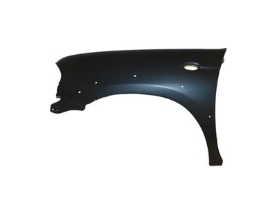 Крило переднє ліве Nissan Navara D22, NP 300 2002-2005  63113VK310