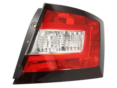 Правий Задній Ліхтар Skoda Fabia 2014-2018 Хетчбек 6V6945112