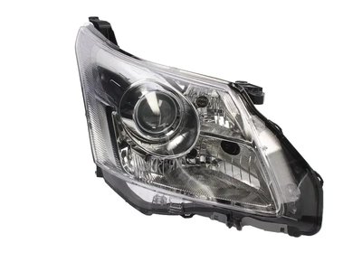 Правая фара  Toyota Avensis 2009-2011 Галоген 8113005312