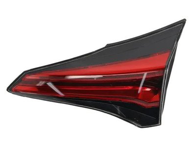Правий Ліхтар Toyota Rav4 2016-2018 8158042030