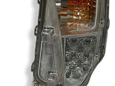 Указатель Повороту И Ходовой Огонь Левый Toyota Prius 2012-2015 8152147050