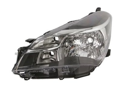 Левая Фара  Toyota Yaris 2014-2017 Галоген 811700DA10