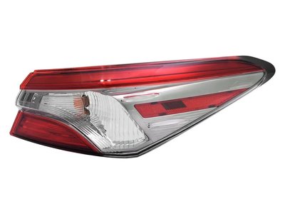 Правый Фонарь  Toyota Camry 70 Se Xse 2017-2021 Usa 81550-06840