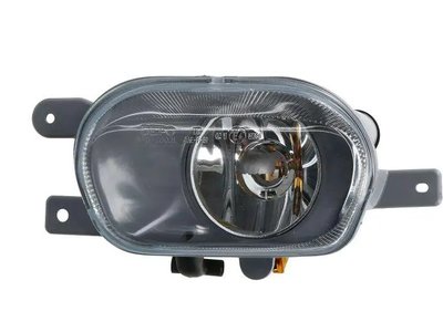 Ліва Протитуманка Volvo Xc90 2002-2014 31111182