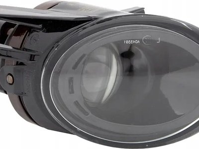 Правая  Противотуманка   Volkswagen Passat B6 2005-2010 с линзой 3C0941700A