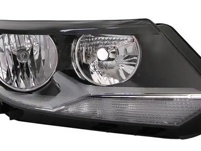 Правая фара  Volkswagen Tiguan 2011-2016 5N1941030