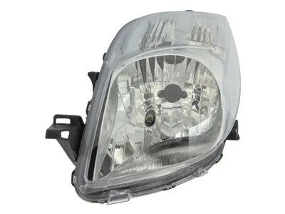 Левая Фара  Toyota Yaris 2006-2011 ТИП ICHIKOH 8117052570