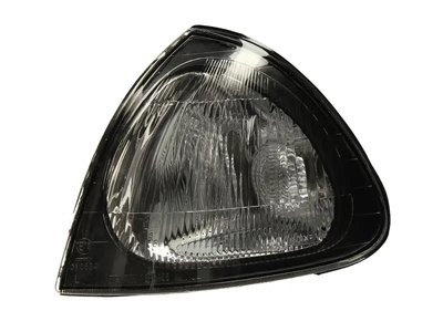 Левый  поворот Toyota Avensis 1997-2000 8152105020