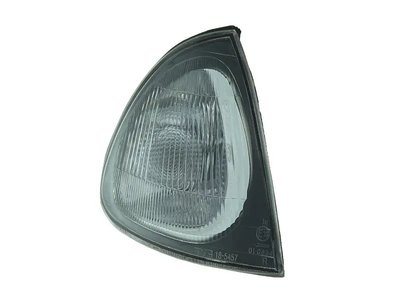 Правый поворот Toyota Avensis 1997-2000 8151105020