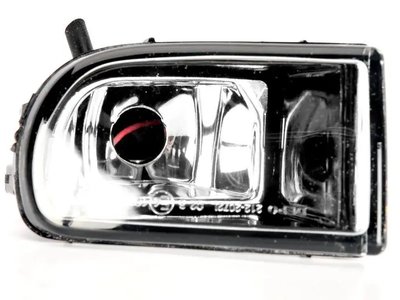 Левая Противотуманка Toyota Avensis T22 2000-2002 8122105050