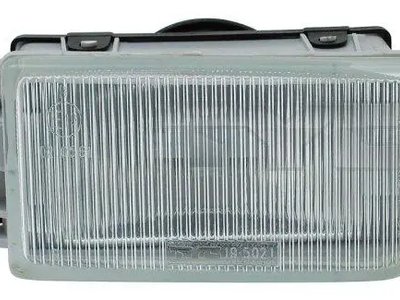 Правая  Противотуманка   Volkswagen Passat B4 1994-1996  3A0941700