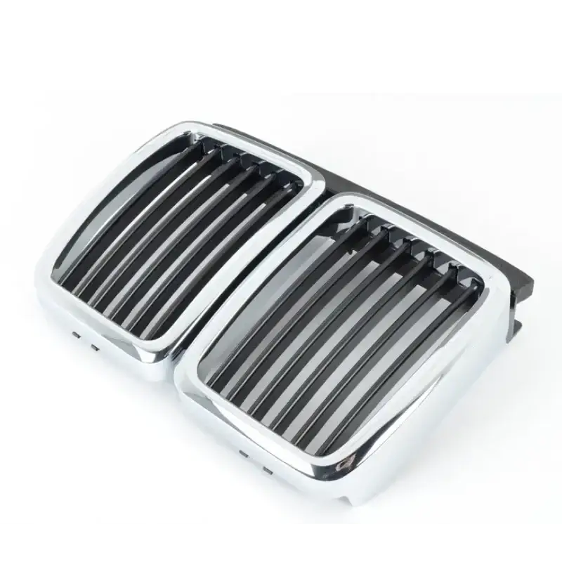 Решітка радіатора BMW 3 E30 1987-1991 51131884350 — фото 1