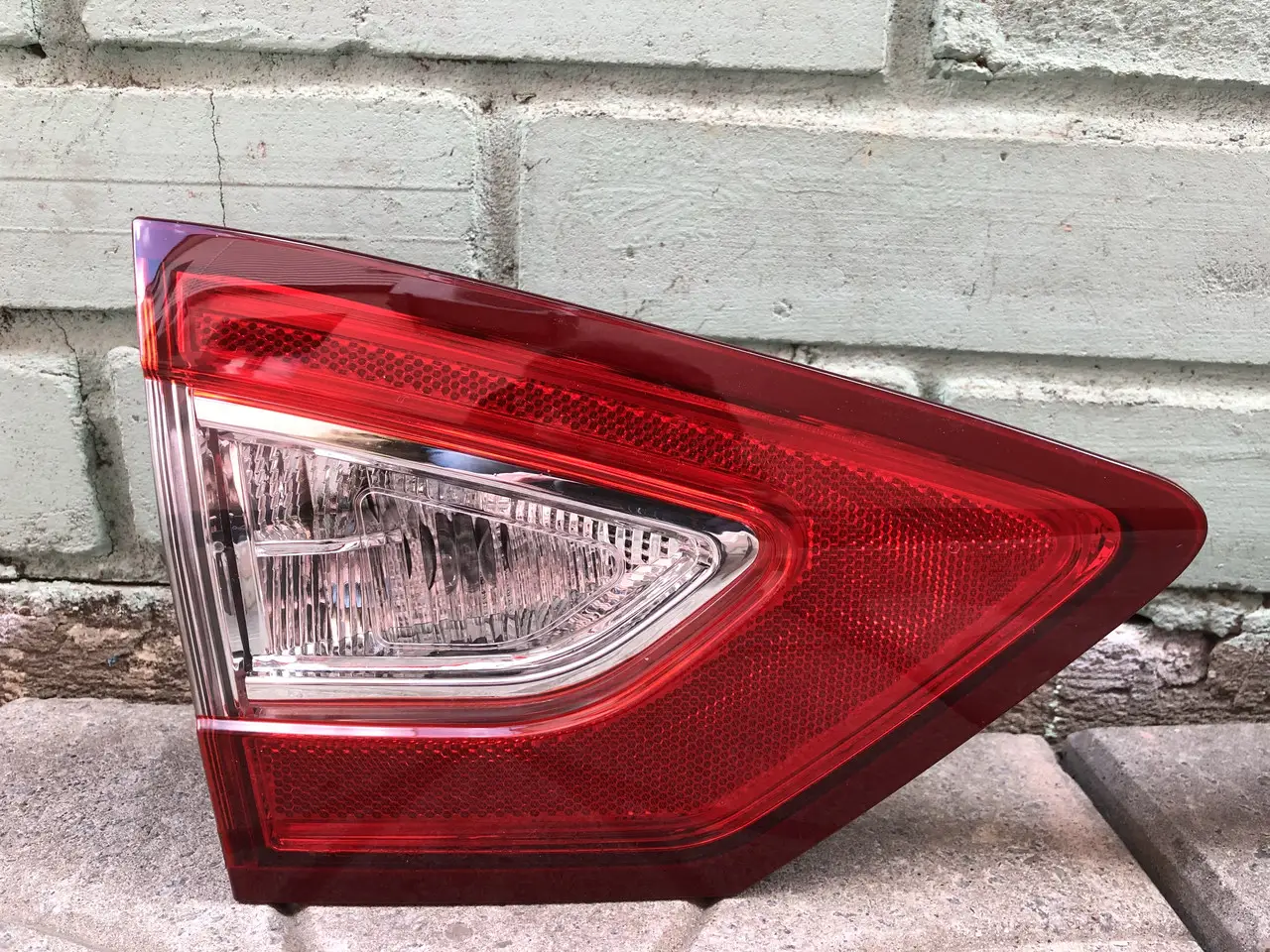 Задний Фонарь Левый Внутренний Ford Mondeo Fusion 2014-2017 Ds73-13405-Dg — фото 1