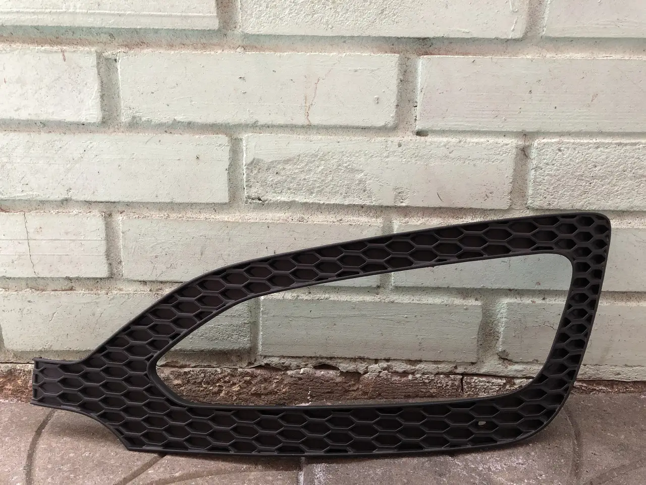 Решетка Бампера Левая Hyundai Santa Fe 2012-2016 865632W010 — фото 1
