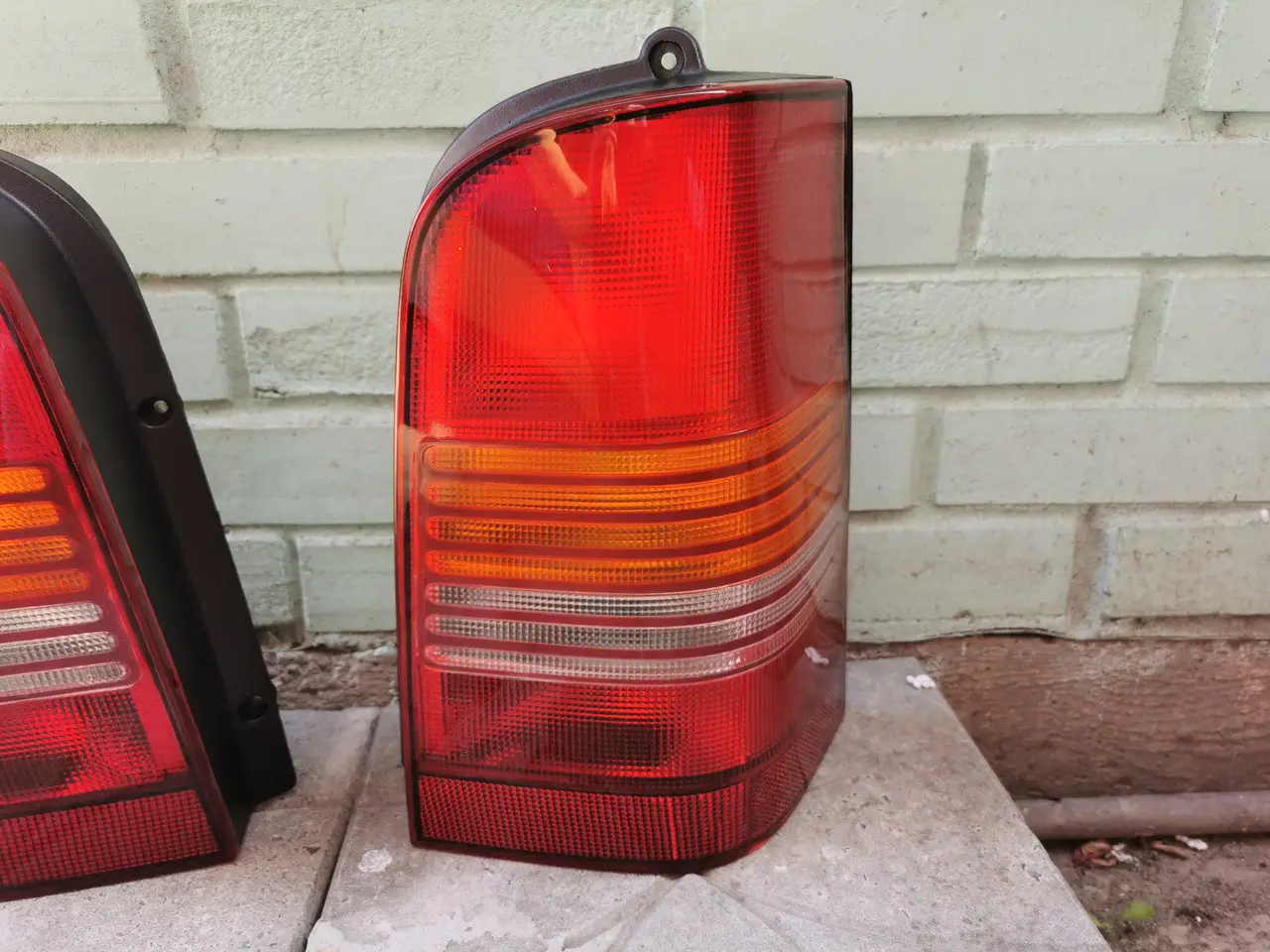 Задний Фонарь Правый Mercedes Vito 638 1996-2002 A6388201964 — фото 1