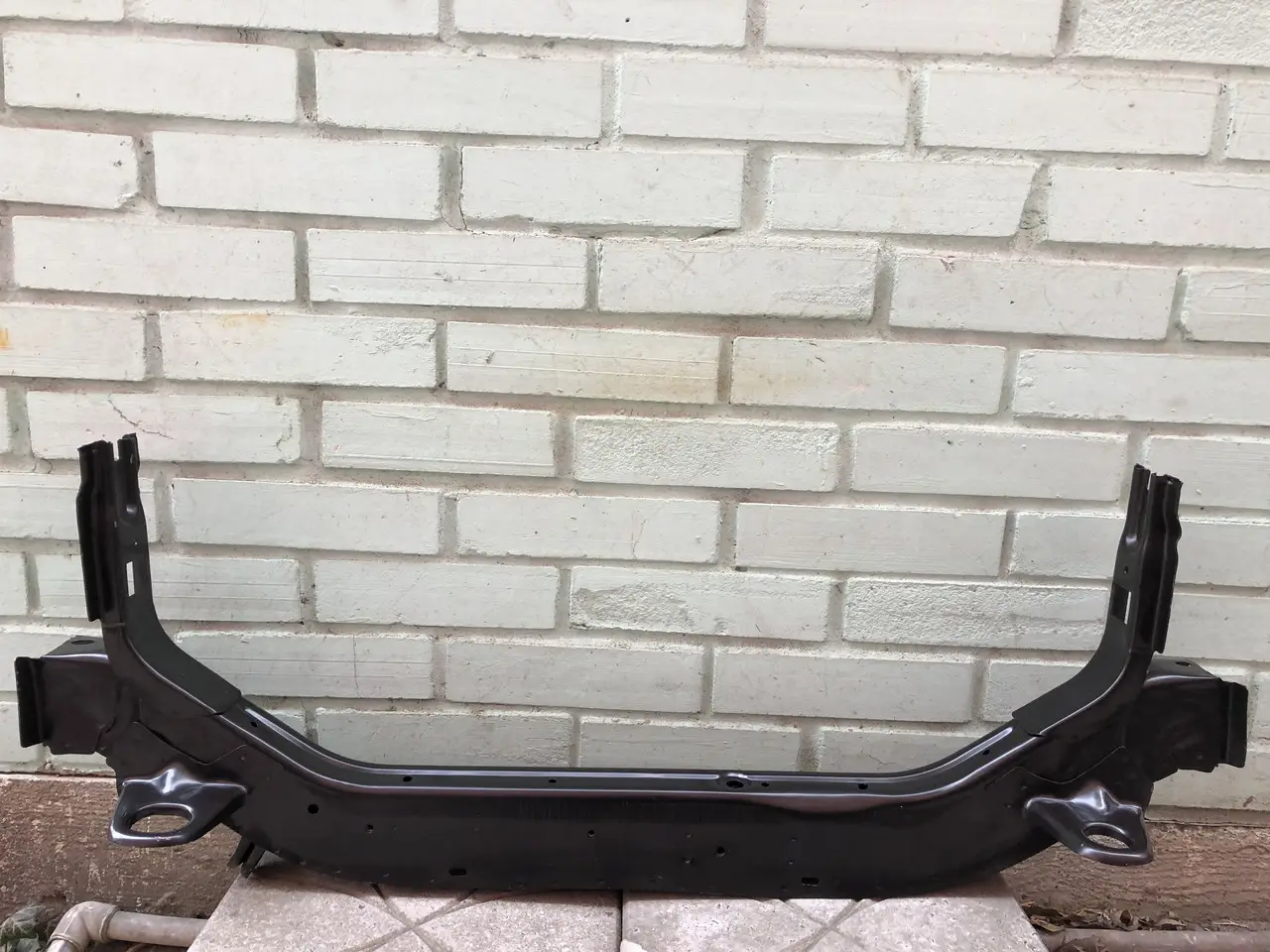 Панель Телевизора Dodge Caliber 2006-2011 Нижня 5115402Ah — фото 1