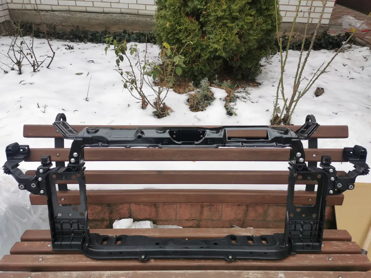 Панель Телевізора Kia Ceed 2012-2018 64101A2000 — фото 1