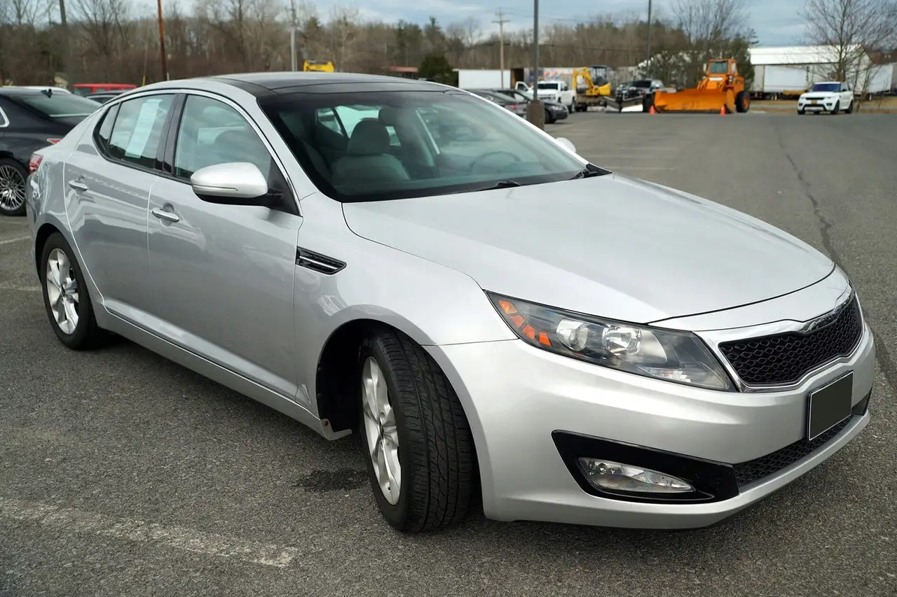 Решітка бампера права Kia Optima 2010-2013 865522T020 — фото 2