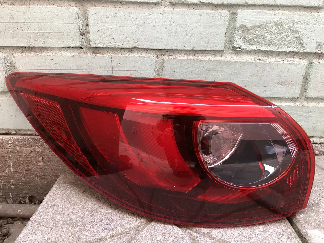 Задний Фонарь Левый Наружний Mazda Cx5 2012-2016 Led K07051160B — фото 1
