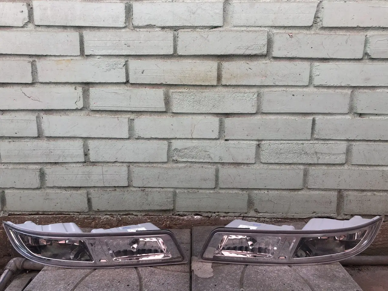Протитуманная Фара Правая Nissan Almera Classic 2006-2013 Обманка + Ук Поворта B613063C00 — фото 3