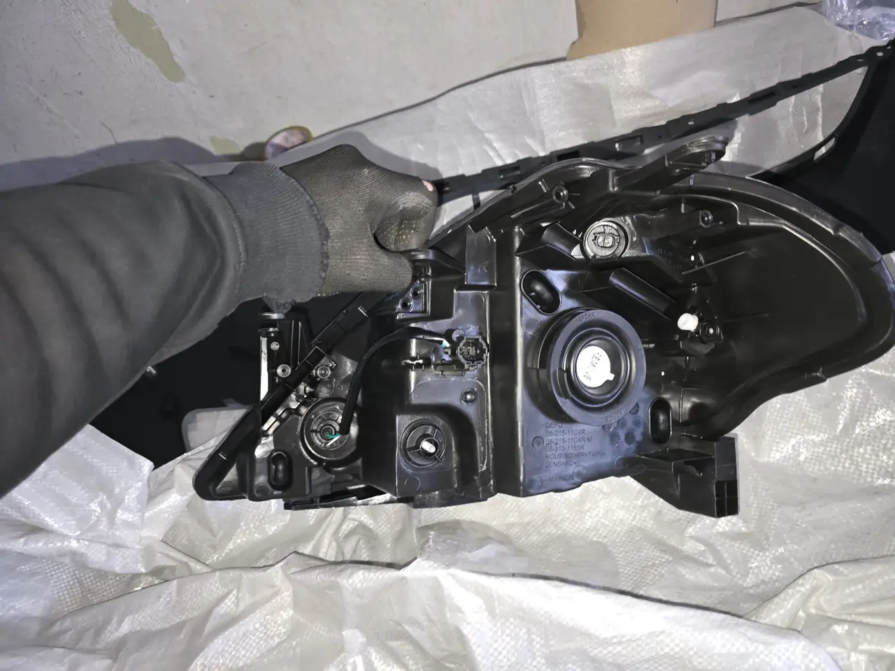 Фара Правая Nissan Tiida 2005-2012 Европа 26010Em00A — фото 5
