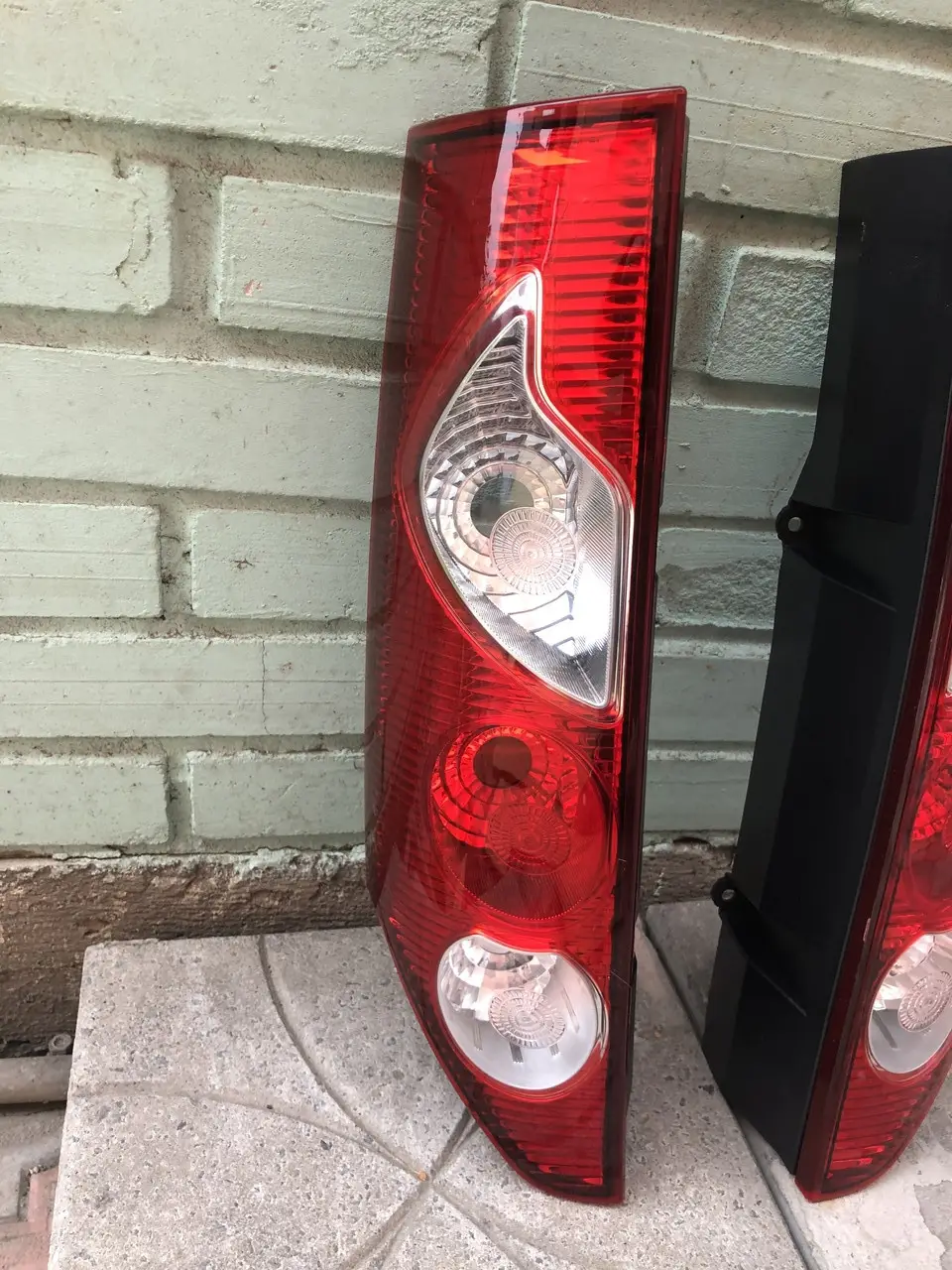 Задній Ліхтар Лівий Renault Kangoo 2009-2013 1 Двері 8200419941 — фото 1