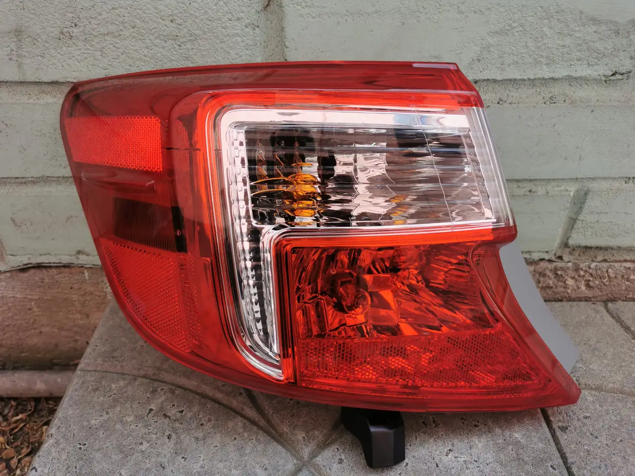 Задній Ліхтар Лівий Toyota Camry V50 2011-2014 Usa 15610D490 — фото 1