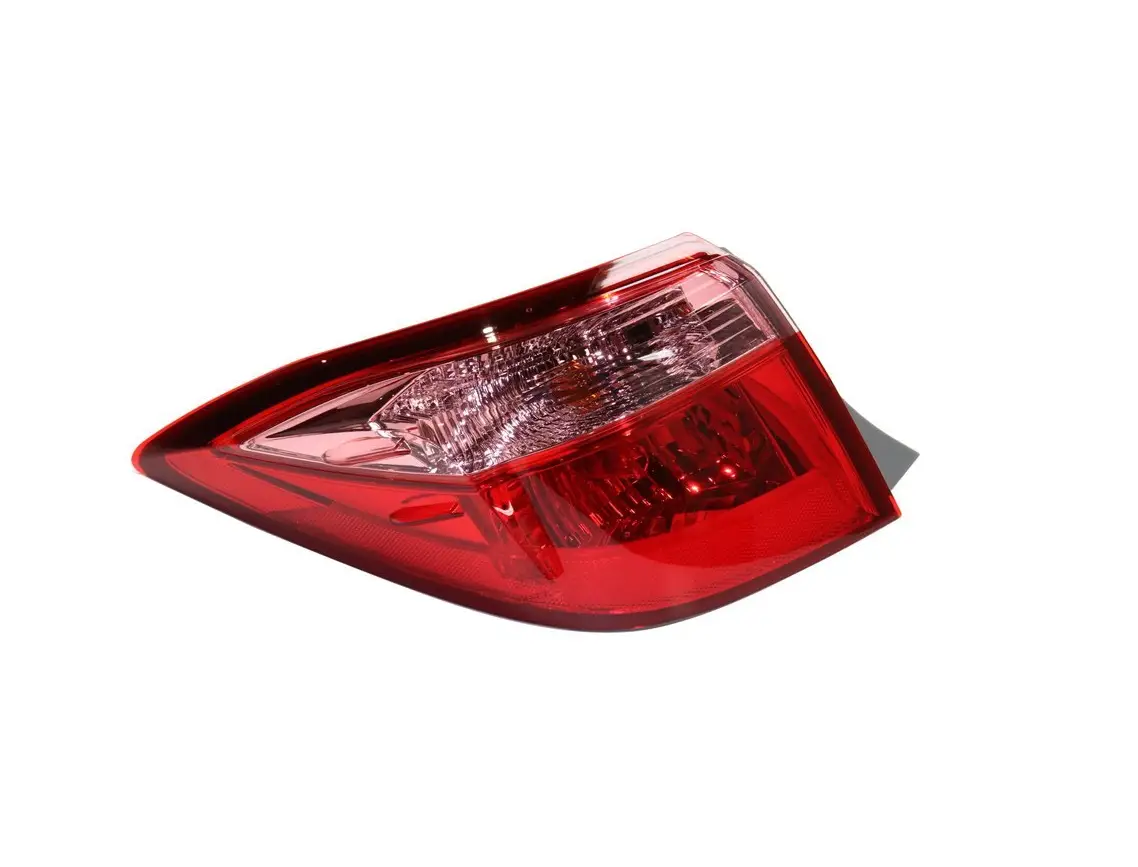 Левый Фонарь  Toyota Corolla E17 Usa 2016-2019 8156002B00 — фото 1