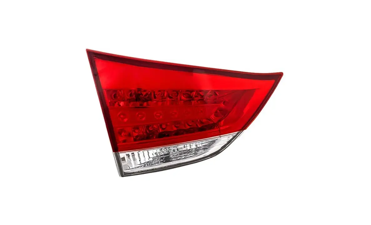Левый Фонарь Внутренний Toyota Sienna 2010-2017  8159008010 — фото 1