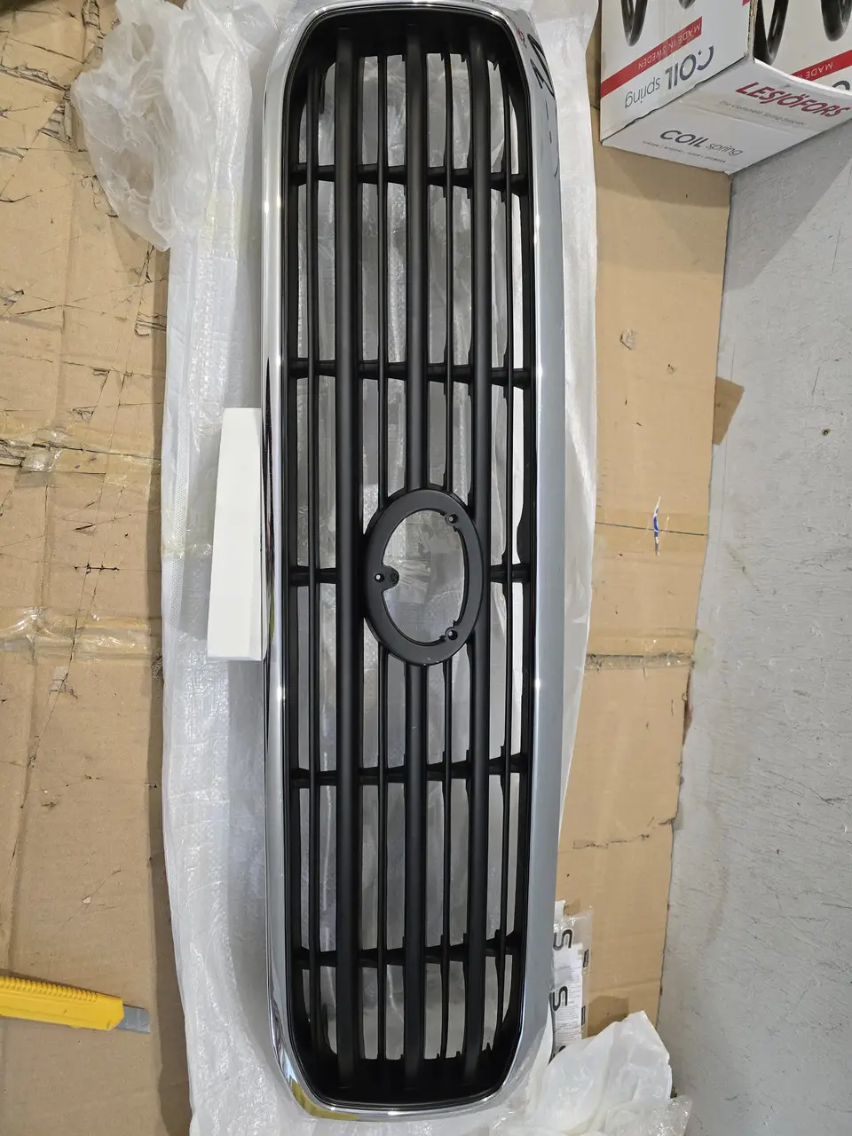 Решетка радиатора Toyota Carina E 1992-1995 5310120470J0 — фото 2