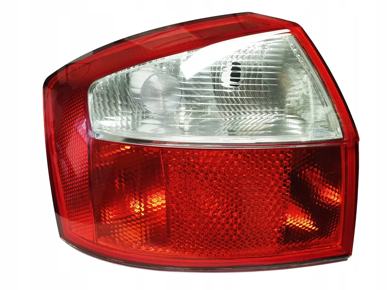 Лівий Ліхтар Audi A4 B6 Седан 2001-2004 8E5945257