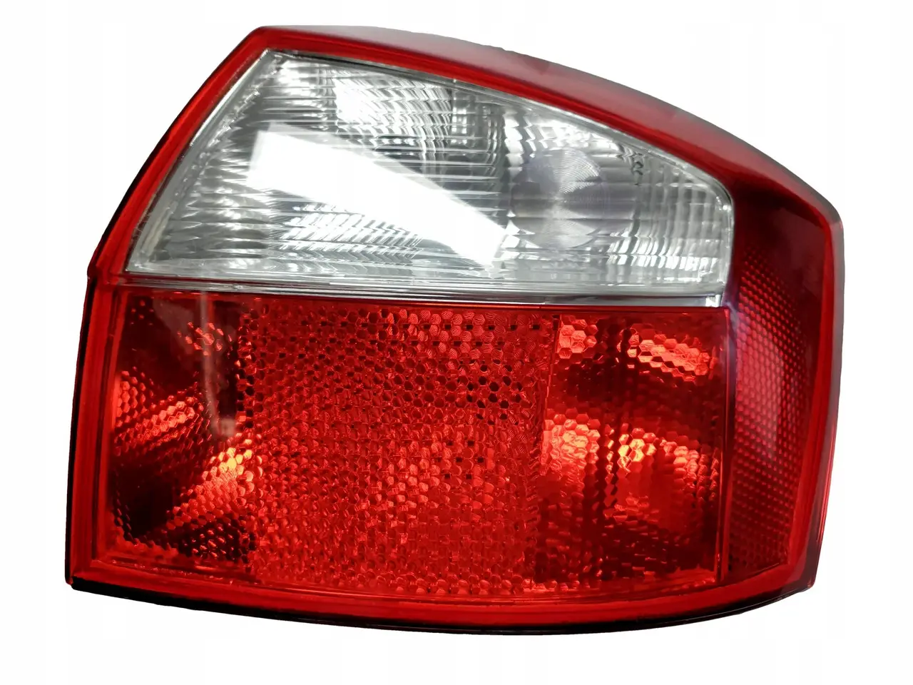 Правый Фонарь  Audi A4 B6 Седан 2001-2004 8E5945258